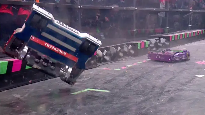 看哈工大学生做出的黑科技 | 格斗机器人拿下国际大奖